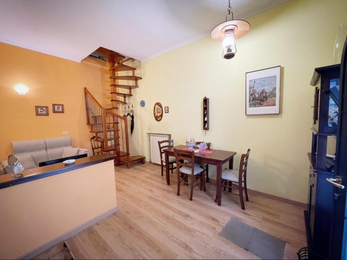 Jenniʻs Indipendent Tiny House Appartement Naples